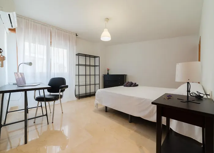 Trendyrooms Granada, Centro A 10 Minutos Andando